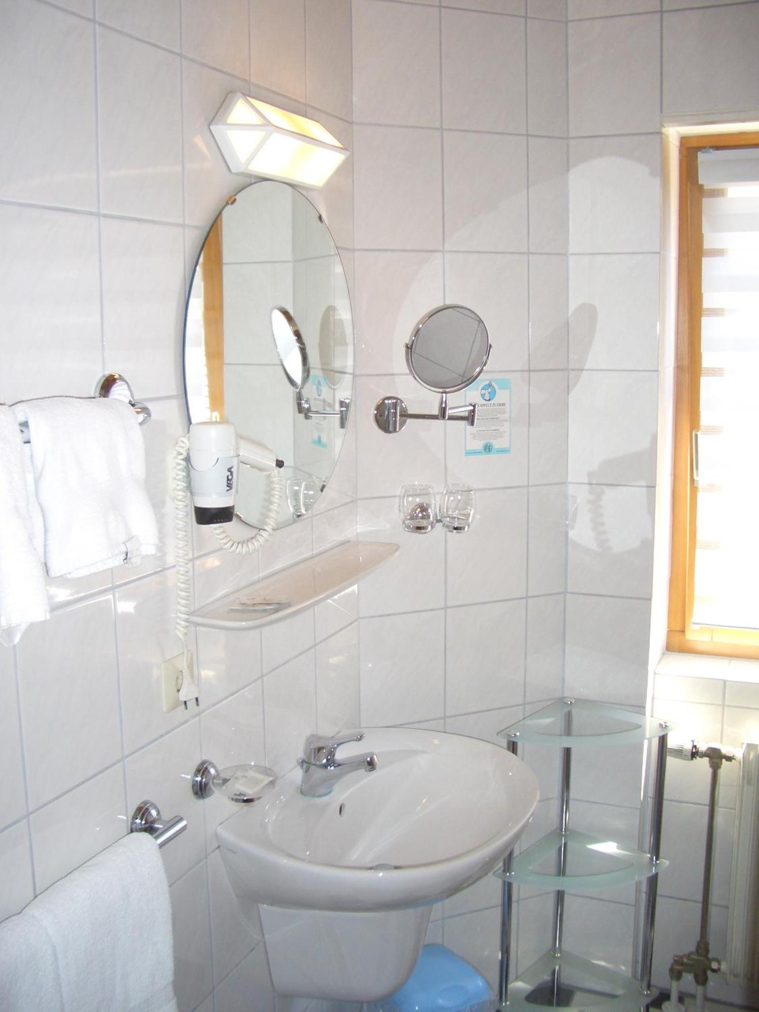 Hotel Schwarzenbergs Traube Glottertal Esterno foto
