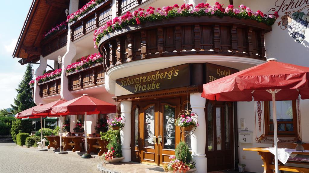 Hotel Schwarzenbergs Traube Glottertal Esterno foto