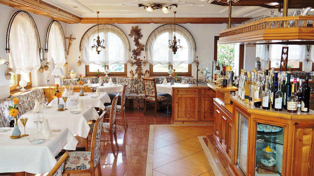 Hotel Schwarzenbergs Traube Glottertal Esterno foto