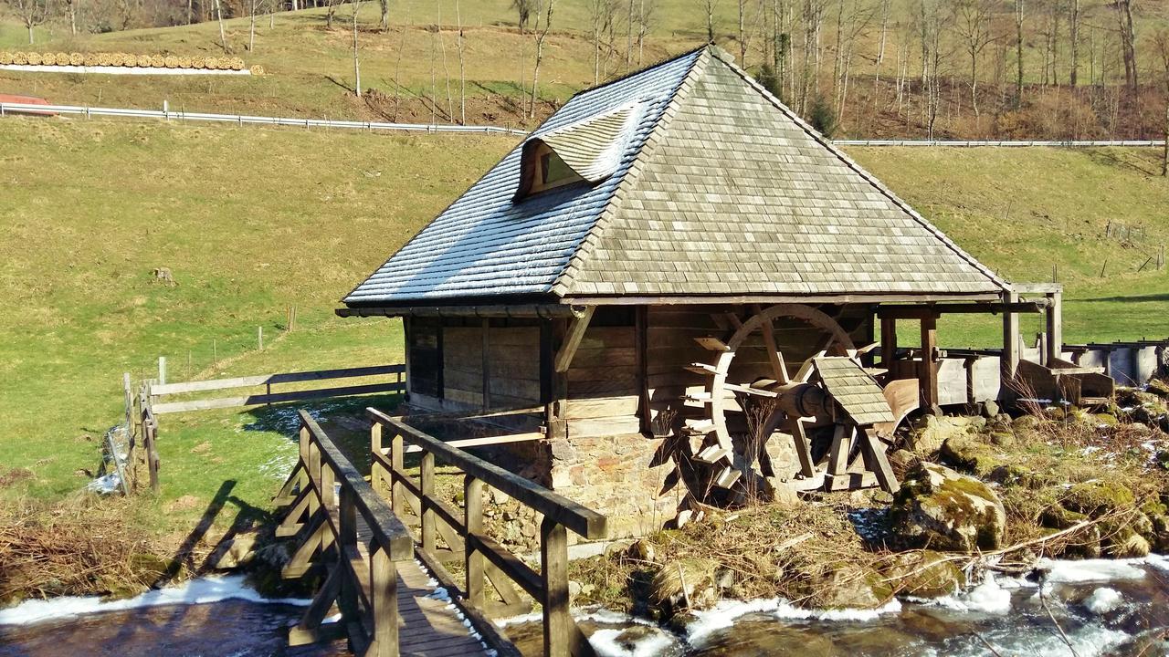 Hotel Schwarzenbergs Traube Glottertal Esterno foto
